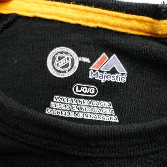 Men's NHL Boston Bruins T-Shirt, Size Medium - Picture 4 of 5